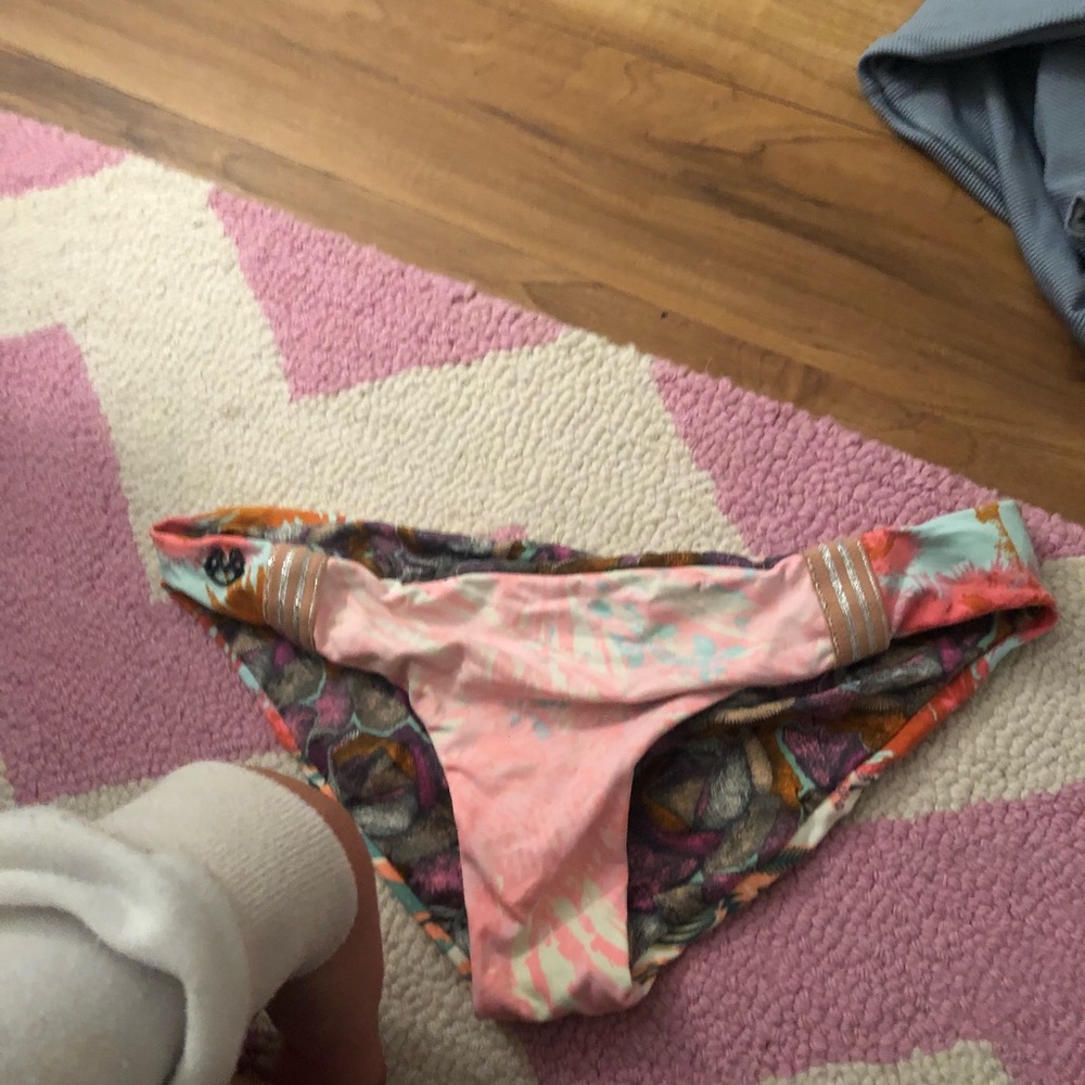 Super cute maaji bikini bottoms